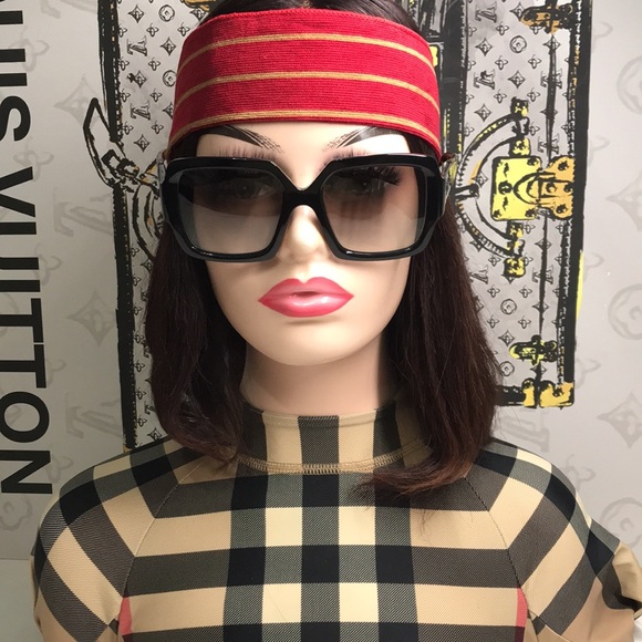 New Authentic Prada Black Square Sunglasses SPR 21x 1AB-0A7 - Picture 4 of 14